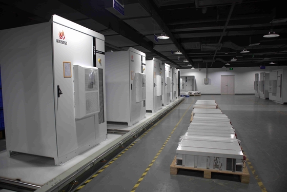 Sistema di accumulo di energia a batteria industriale per interni da 50 kW 107,52 KWH - 125,44 KWH